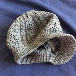 Knit newsboy cap with brim